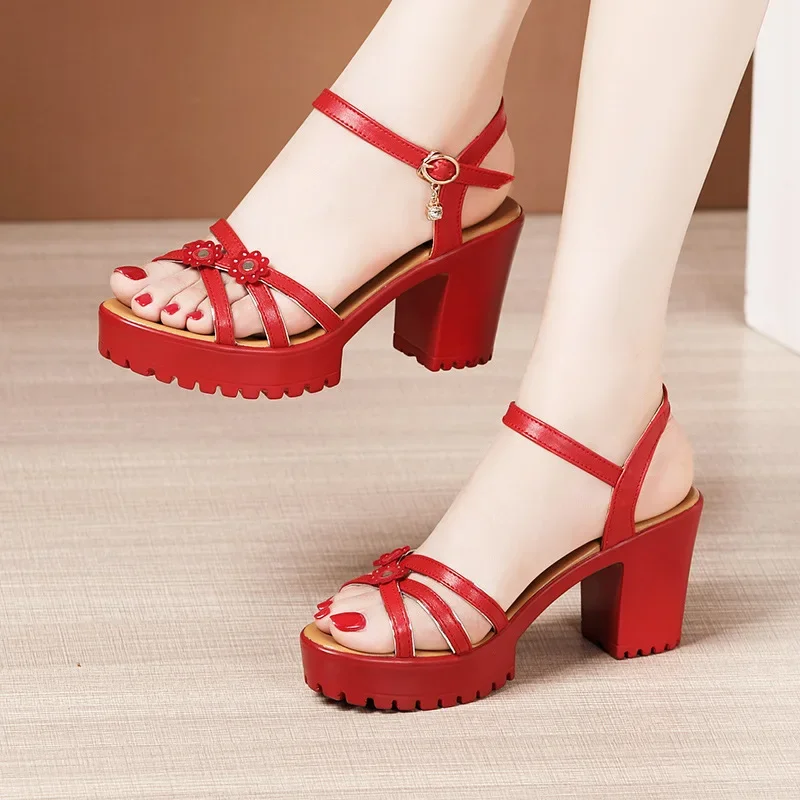 Элегантные кожаные босоножки н – обзор и цена Casual Sandal Leather